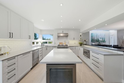 Photo 9 at 2023 Hill Drive, Blueridge NV, North Vancouver
