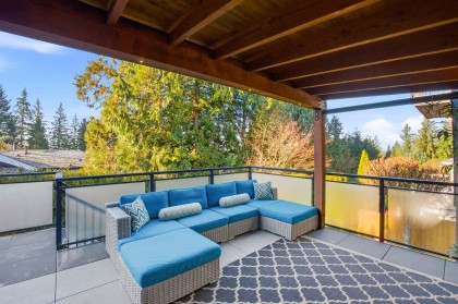 Photo 14 at 2023 Hill Drive, Blueridge NV, North Vancouver