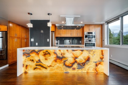 Photo 9 at 602 - 2090 Argyle Avenue, Dundarave, West Vancouver
