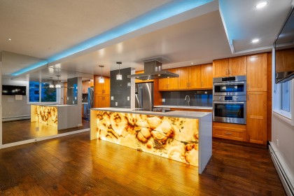 Photo 10 at 602 - 2090 Argyle Avenue, Dundarave, West Vancouver