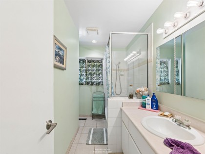 Photo 14 at 1525 Avonlynn Crescent, Westlynn, North Vancouver