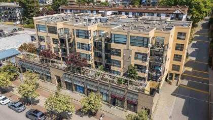 Photo 1 at 305 - 124 W 3rd Street, Lower Lonsdale, North Vancouver