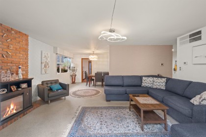 Photo 5 at 886 E 29th Street, Lynn Valley, North Vancouver