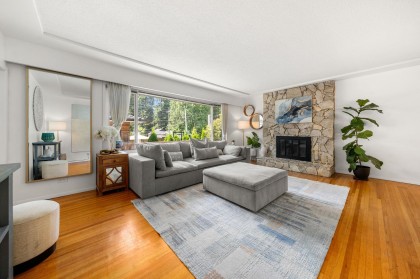 Photo 10 at 1118 Wendel Place, Lynn Valley, North Vancouver