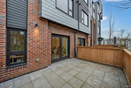 Photo 3 at 162 - 565 E 2nd Street, Lower Lonsdale, North Vancouver