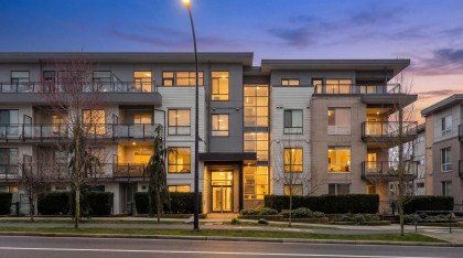 Photo 1 at 211 - 625 E 3rd Street, Lower Lonsdale, North Vancouver