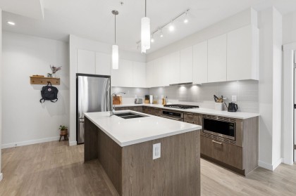 Photo 10 at 211 - 625 E 3rd Street, Lower Lonsdale, North Vancouver