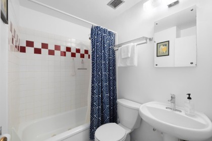 Photo 9 at 204 - 1565 Burnaby Street, West End VW, Vancouver West