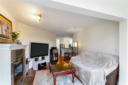 Photo 4 at 204 - 155 E 3rd Street, Lower Lonsdale, North Vancouver