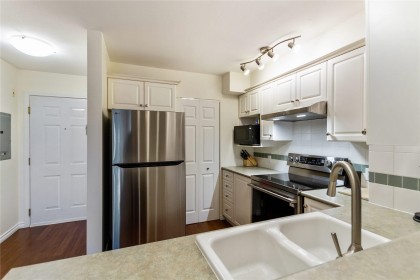Photo 8 at 204 - 155 E 3rd Street, Lower Lonsdale, North Vancouver