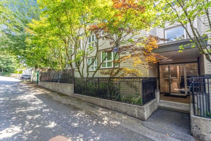 Photo 27 at 403 - 106 W Kings Road, Upper Lonsdale, North Vancouver