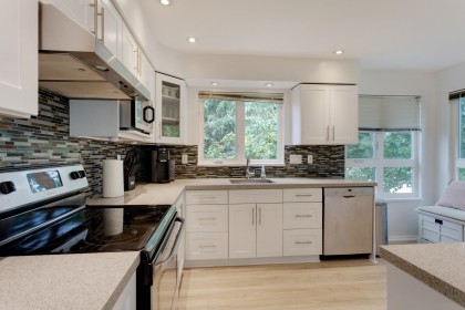 Photo 10 at 403 - 106 W Kings Road, Upper Lonsdale, North Vancouver
