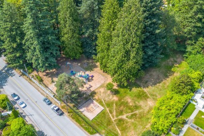 Photo 37 at 403 - 106 W Kings Road, Upper Lonsdale, North Vancouver