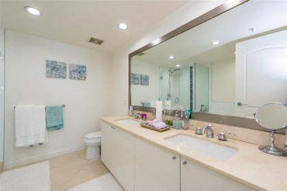 Photo 18 at 1003 - 133 E Esplanade, Lower Lonsdale, North Vancouver