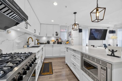 Photo 1 at 451 W 63rd Avenue, Marpole, Vancouver West