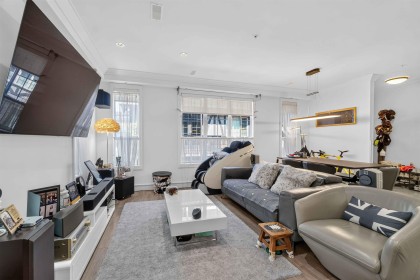Photo 8 at 451 W 63rd Avenue, Marpole, Vancouver West