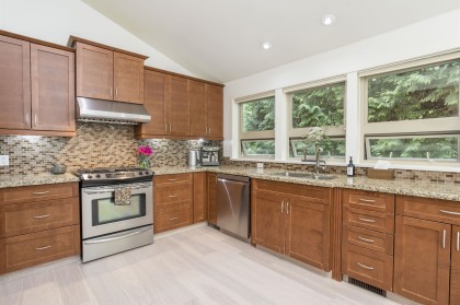 Photo 11 at 5770 Primrose Place, Eagle Harbour, West Vancouver
