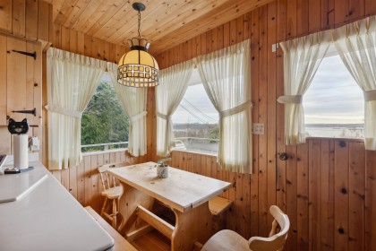 Photo 15 at 2575 Queens Avenue, Queens, West Vancouver
