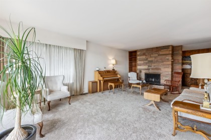 Photo 11 at 2575 Queens Avenue, Queens, West Vancouver