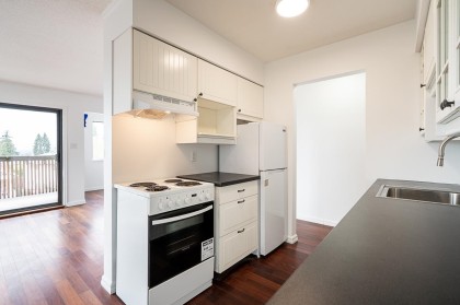 Photo 6 at 203 - 107 W 27th Street, Upper Lonsdale, North Vancouver