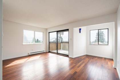 Photo 4 at 203 - 107 W 27th Street, Upper Lonsdale, North Vancouver