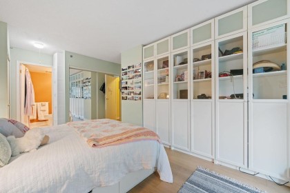 Photo 16 at 404 - 238 Alvin Narod Mews, Yaletown, Vancouver West