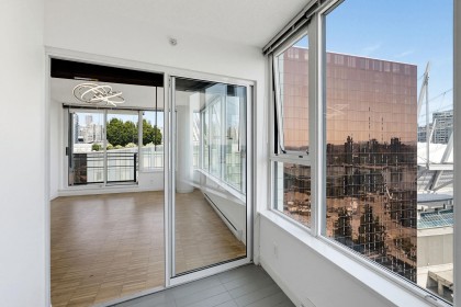 Photo 17 at 2508 - 33 Smithe Street, Yaletown, Vancouver West