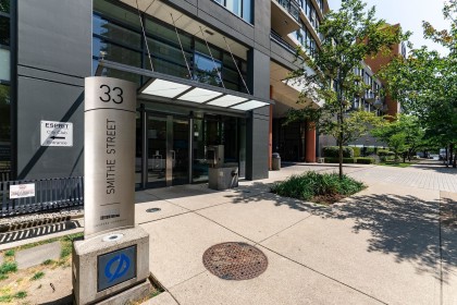 Photo 3 at 2508 - 33 Smithe Street, Yaletown, Vancouver West