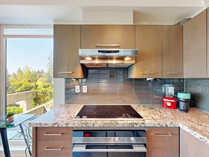 Photo 11 at 201 - 650 Evergreen Place, Delbrook, North Vancouver