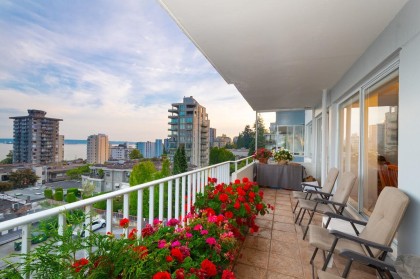 Photo 9 at 503 - 1730 Duchess Avenue, Ambleside, West Vancouver
