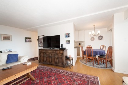 Photo 18 at 503 - 1730 Duchess Avenue, Ambleside, West Vancouver