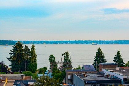Photo 15 at 503 - 1730 Duchess Avenue, Ambleside, West Vancouver