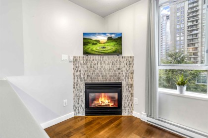 Photo 18 at 710 - 939 Homer Street, Yaletown, Vancouver West