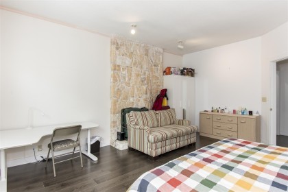 Photo 7 at 5564 Elizabeth Street, Cambie, Vancouver West