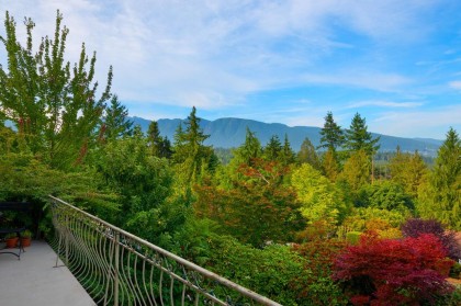 Photo 12 at 805 Younette Drive, Sentinel Hill, West Vancouver