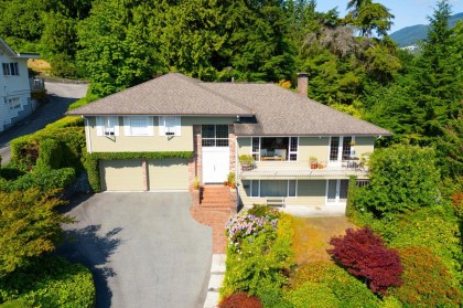 Photo 1 at 805 Younette Drive, Sentinel Hill, West Vancouver