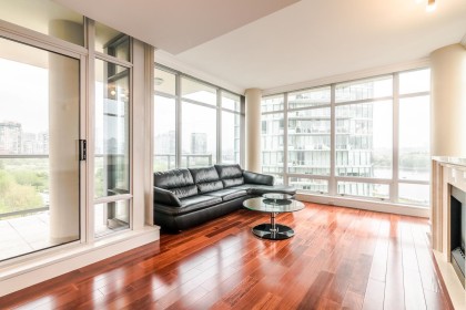 Photo 9 at 903 - 1515 Homer Mews, Yaletown, Vancouver West