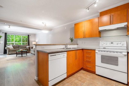 Photo 11 at 112 - 1150 E 29th Street, Lynn Valley, North Vancouver