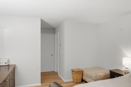 Photo 11 at 303 - 106 W Kings Road, Upper Lonsdale, North Vancouver