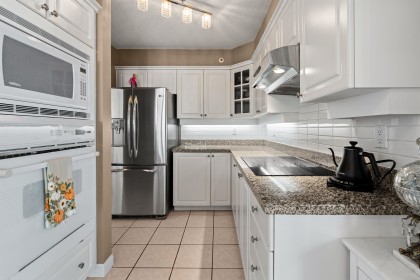 Photo 17 at 12D - 328 Taylor Way, Park Royal, West Vancouver