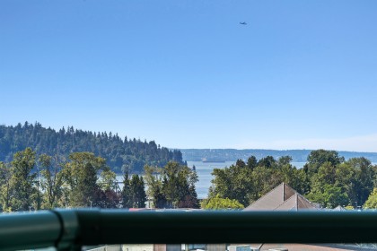 Photo 1 at 12D - 328 Taylor Way, Park Royal, West Vancouver