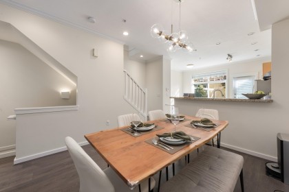 Photo 12 at 319 W 59th Avenue, South Cambie, Vancouver West