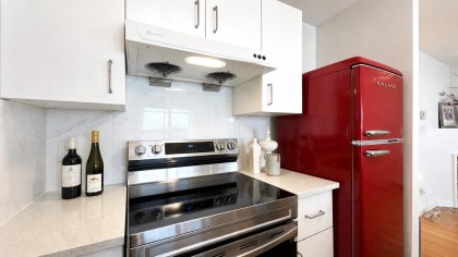 Photo 7 at 103 - 985 W 10th Avenue, Fairview VW, Vancouver West