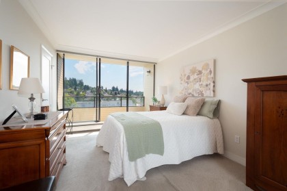 Photo 16 at 802 - 1412 Esquimalt Avenue, Ambleside, West Vancouver