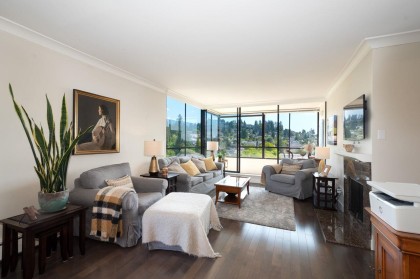 Photo 3 at 802 - 1412 Esquimalt Avenue, Ambleside, West Vancouver