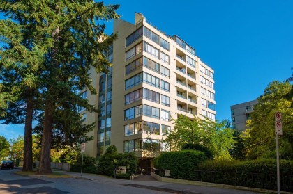 Photo 1 at 802 - 1412 Esquimalt Avenue, Ambleside, West Vancouver