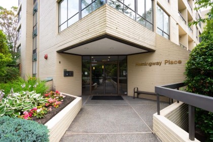 Photo 24 at 802 - 1412 Esquimalt Avenue, Ambleside, West Vancouver