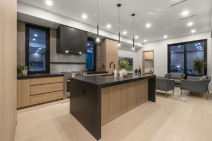 Photo 7 at 1066 Fulton Avenue, Sentinel Hill, West Vancouver