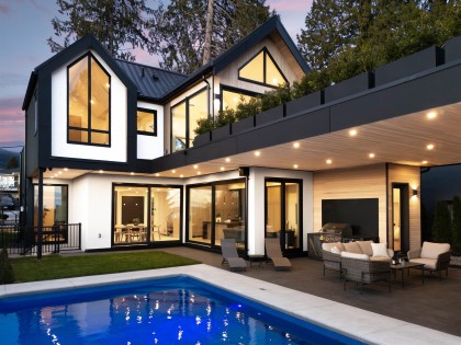 Photo 4 at 1066 Fulton Avenue, Sentinel Hill, West Vancouver