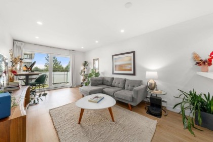 Photo 1 at 312 - 360 E 2nd Street, Lower Lonsdale, North Vancouver